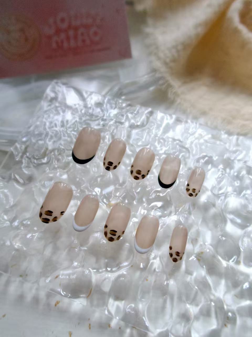 Feline Muse | Leopard French Tip Short Oval Press-On Nails
