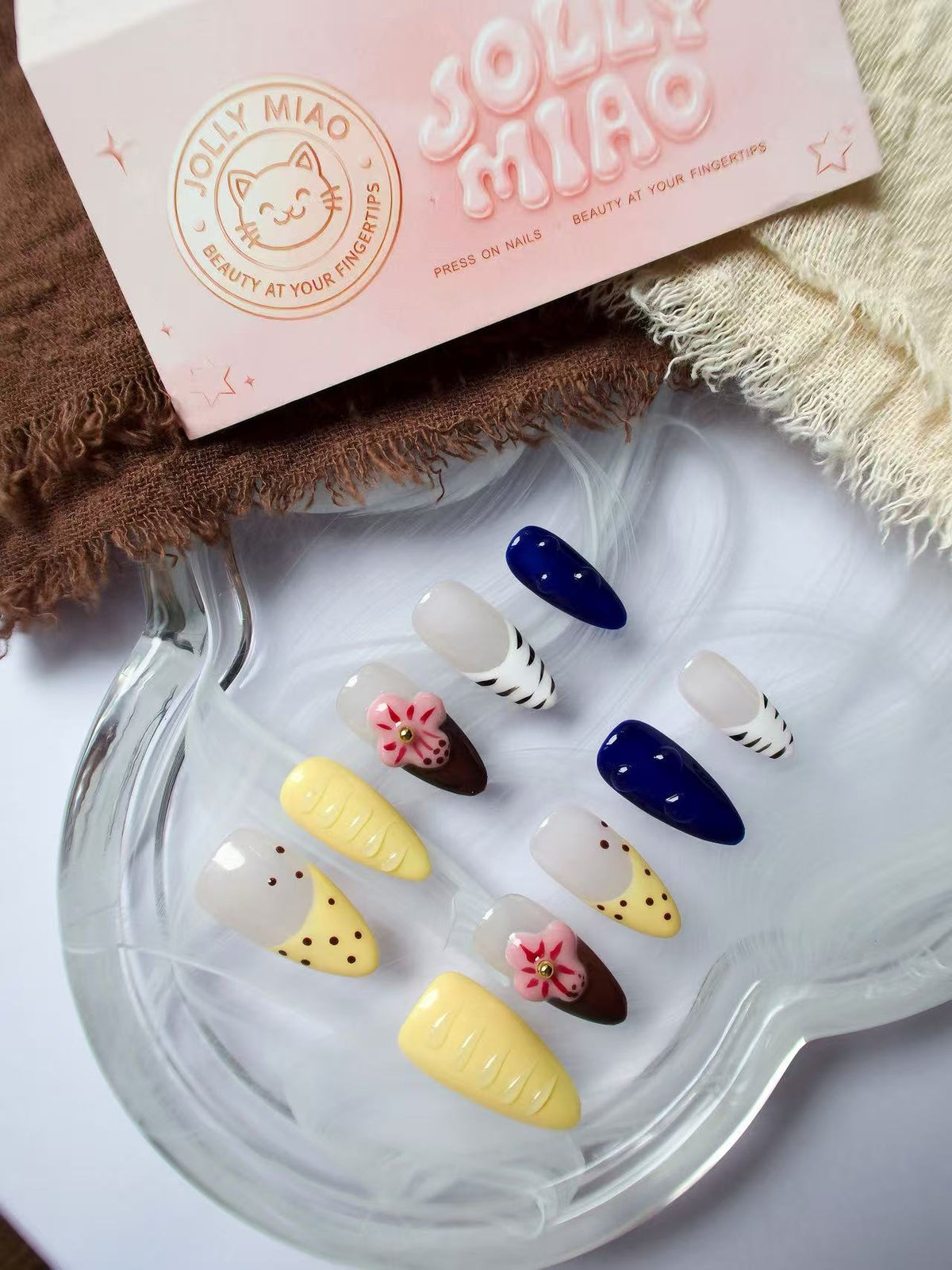 Golden Bloom | Luxury 3D Floral Press-On Nail Set